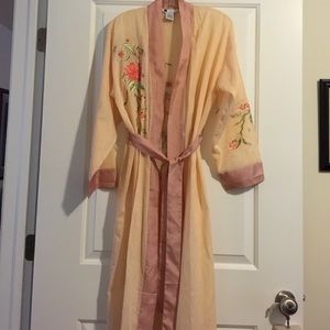 🌟Beautiful Robe 💃Final Discount