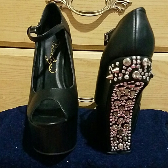 Black ankle tie, rocker platforms