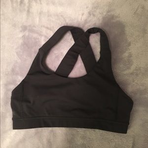 Lululemon sports bra (almost new)