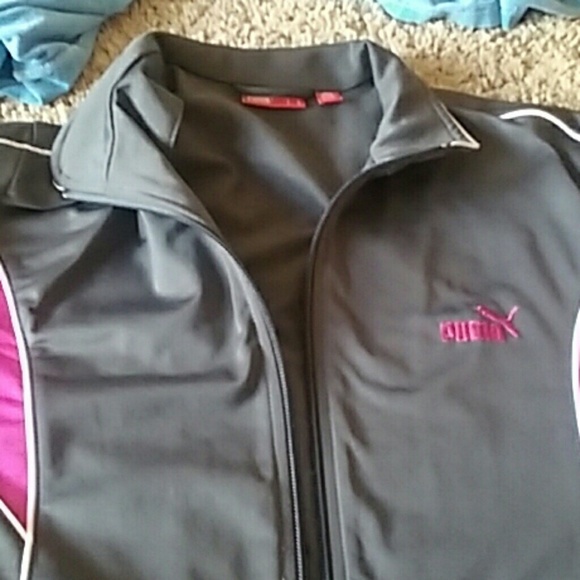 Long sleeve puma zip up jacket