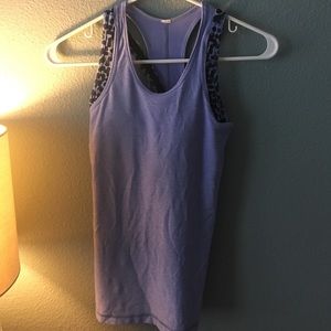 Lulu tank with pads!!!