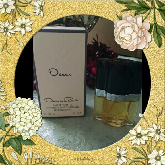 OSCAR DE LA RENTA PARFUM  -  NEW!