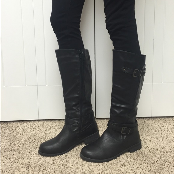 Black buckle boots - Picture 2 of 2