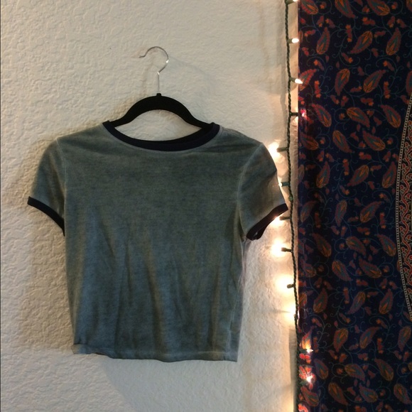 UO Cropped Tee