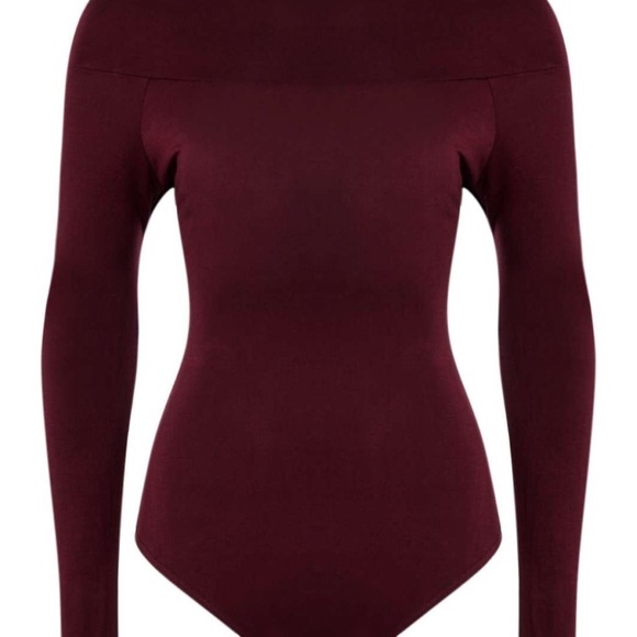 Boohoo off the shoulder bodysuit wine color