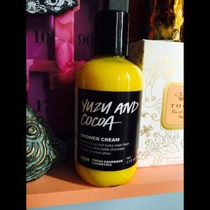 LUSH - Yuzu and cocoa shower cream