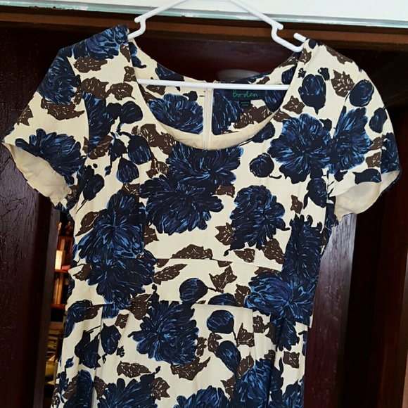 Dress - Picture 2 of 4