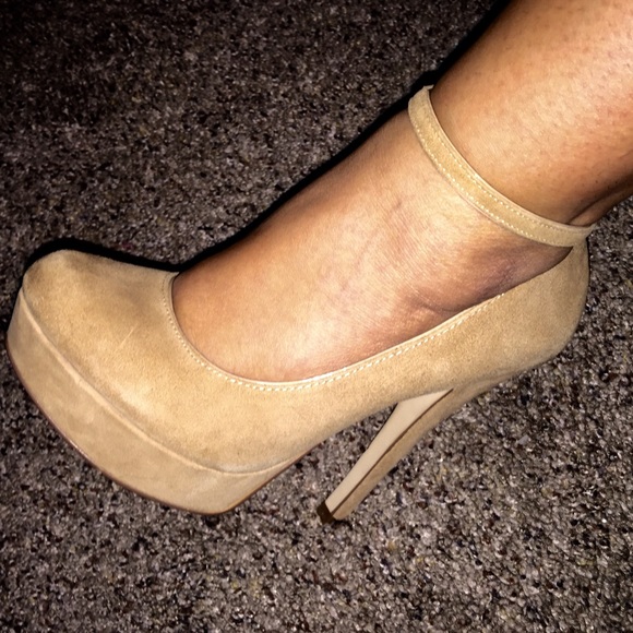 ⚡️FLASH SALE⚡️ALDO Tan Heels👑