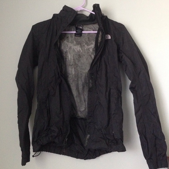 North face wind breaker