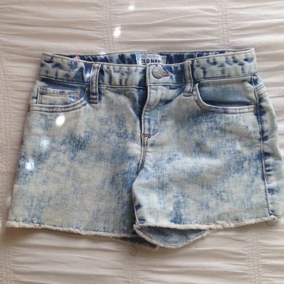 Distressed shorts