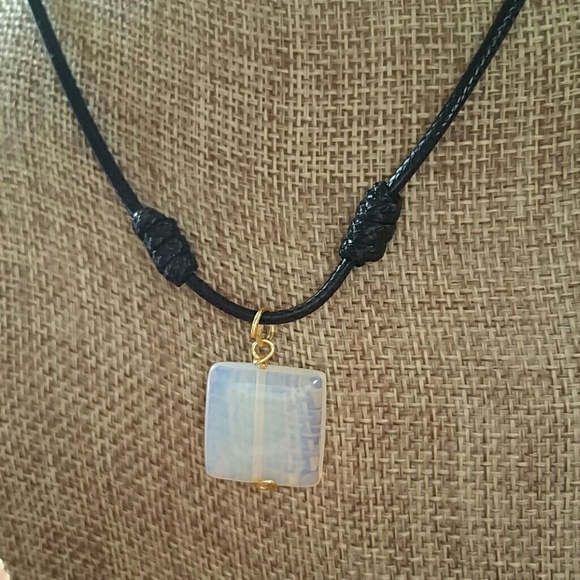 Jewelry - Natural white quartz necklace