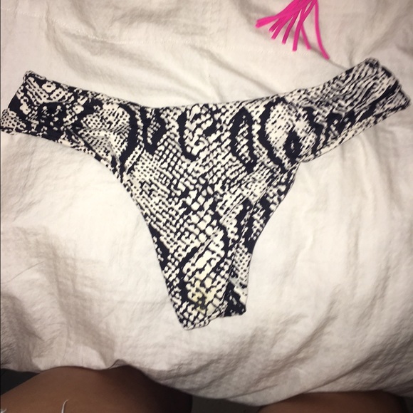 Bikini bottoms