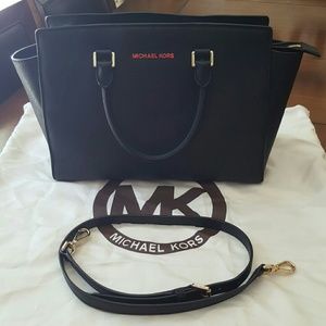 Micheal kors bk selma lg purse(make me an offer)