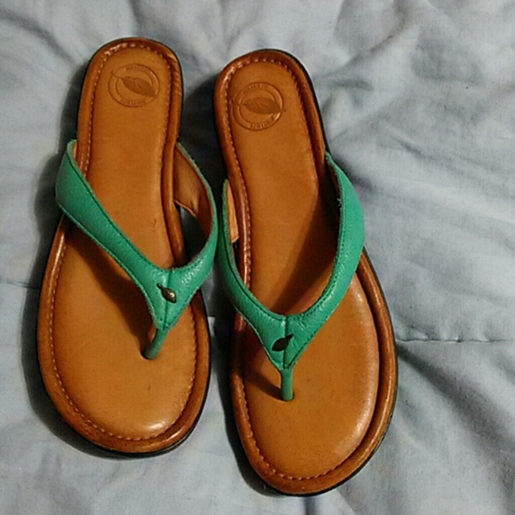New! Leather nurture brand low wedge sandals 7.5