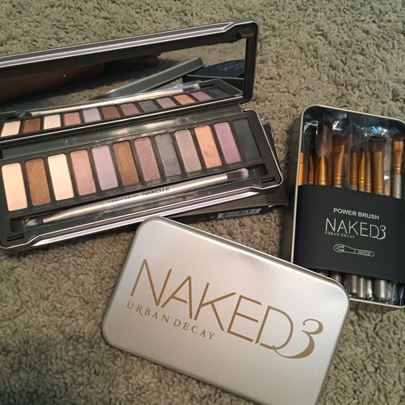 Makeup bundle