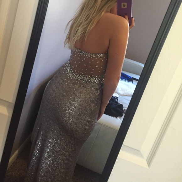 Sequined prom dress - Picture 2 of 4
