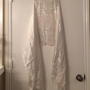 Chicos ivory and silver wrap/scarf