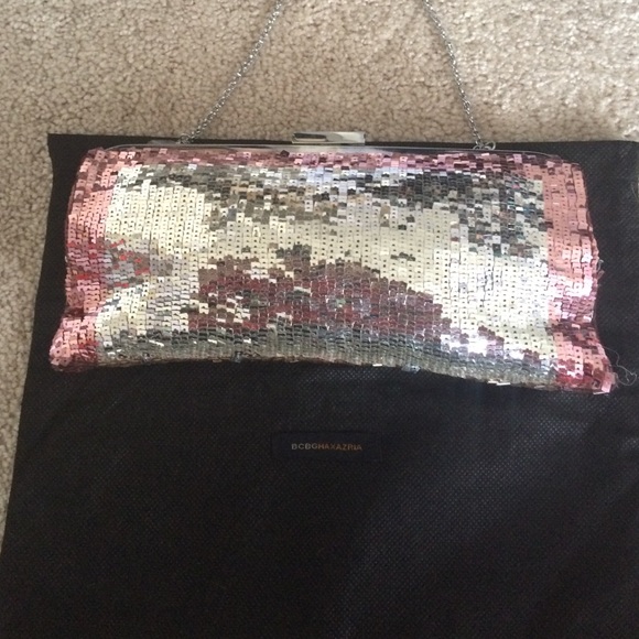 Sequined evening bag. - Picture 2 of 3