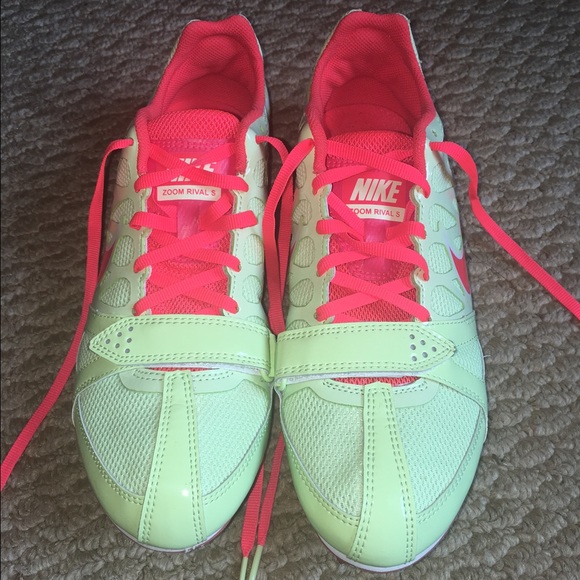 NIKE Sprint running spikes