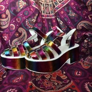YRU rainbow platforms