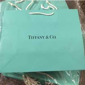 Listing for @lcervellon1