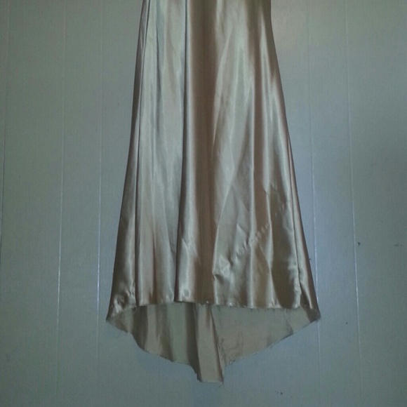 Evening gown prom dress sz 3 gold halter - Picture 3 of 4