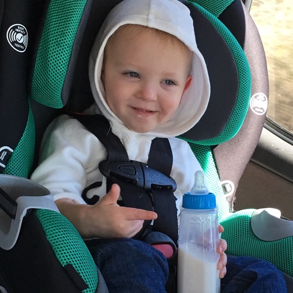 Meet your Posh Ambassador Vonda ๐ @vondiefish ๐ - Picture 2 of 2