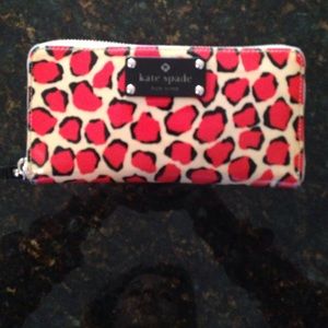 ⚡️flash sale! ⚡️Rare Kate Spade wallet