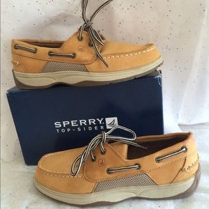1 day SALE Boys Sperry top sider almost NEW!!! 5M