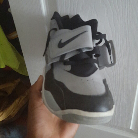 Diamond turfs