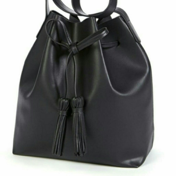 Black bucket drawstring bag