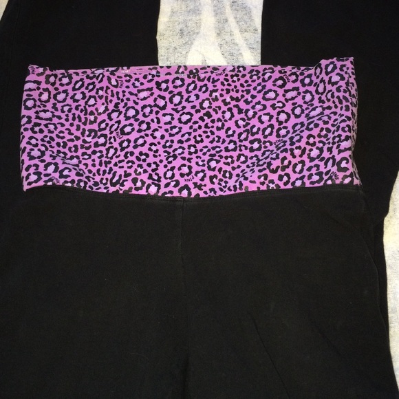 Victoria's Secret yoga pants.