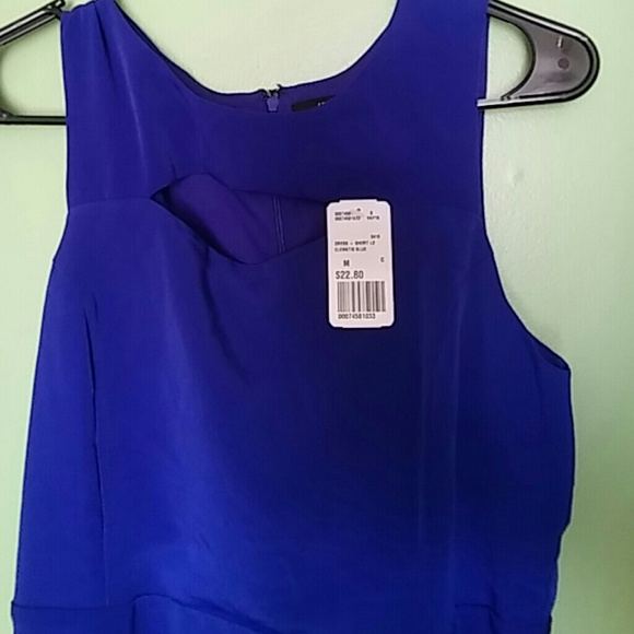 Keyhole dress - Picture 2 of 3