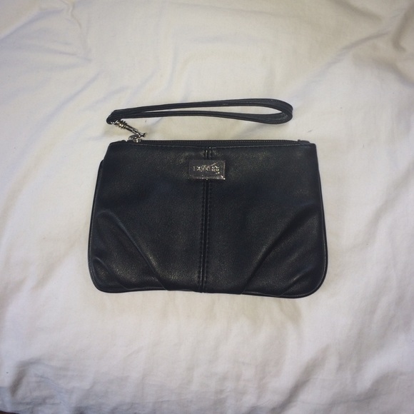 Express wristlet.. FLASH SALEE $10 😘😘