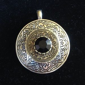 Premier Designs "Mesa" pendant/enhancer