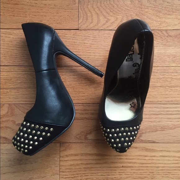 Black Stiletto Heels - Picture 2 of 2