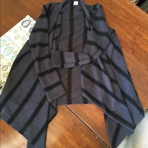 Long drapery sweater/cardigan size Small