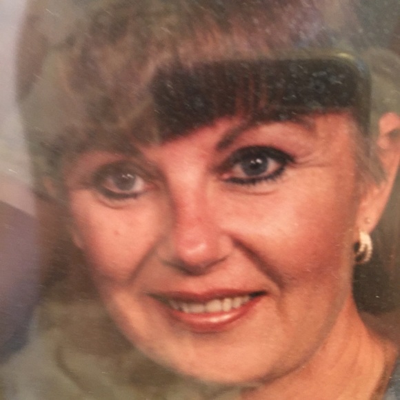 Meet your Posher, Yvonne - Picture 1 of 1