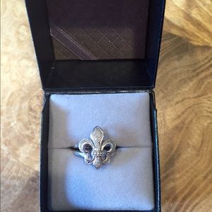 CLOSET CLOSING!!💥💥 BEST OFFER💥💥 needs to go 😎