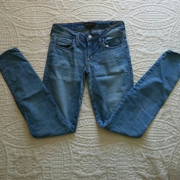 Light-wash Genetic Denim Jeans