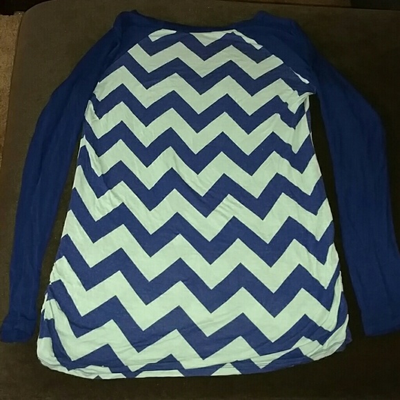 Chevron long sleeve shirt