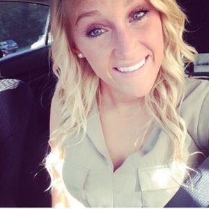 Meet your Posher, Hannah