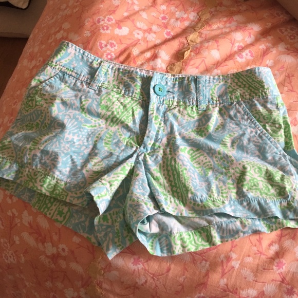 Lilly "Walsh short" size 2