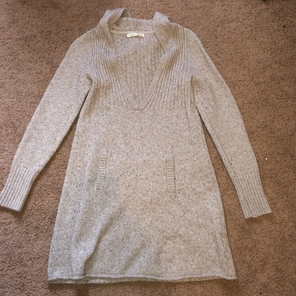 Old navy sweater