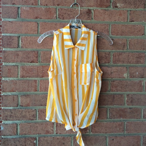 STRIPED COLLAR BLOUSE