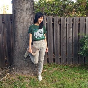 Las Vegas White Tiger Graphic Tee