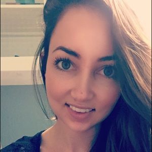 Meet your Posher, Lacy