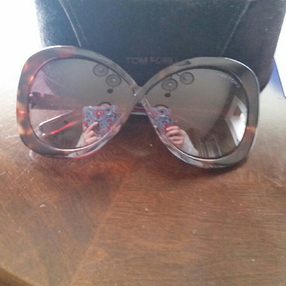 Tom Ford Margot sundlasses