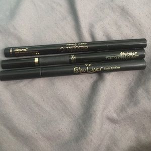 Liquid Eyeliner Bundle