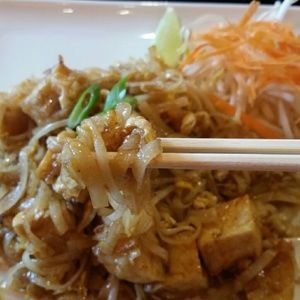 Meet your Posher, Kena